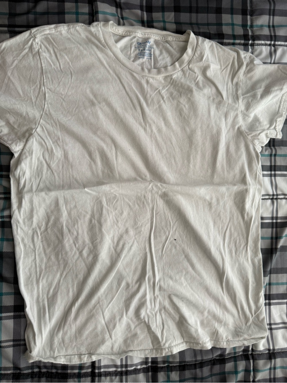 Gildan White Crew T-Shirt | Men’s Medium | Heavy Cotton Basic Tee
